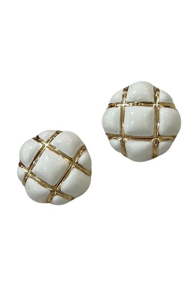 Store White Elegance Everyday Earrings