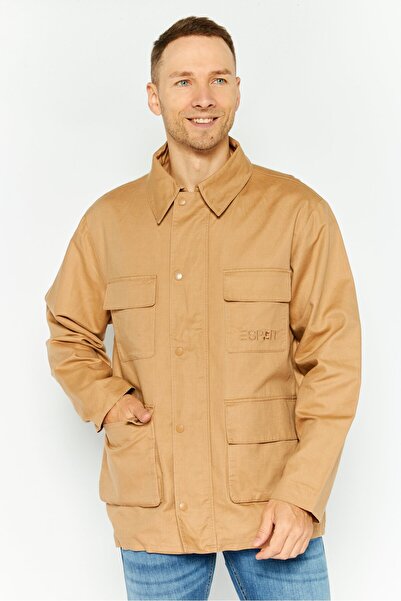 Esprit x Rest and Recreation جاكيت رجالي من قماش ديمين بشعار مطرز، لون بني