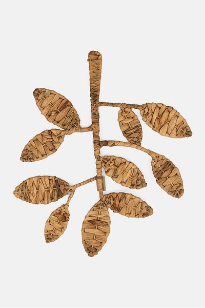 Muy Mucho Leaves Wall Decoration, Tan