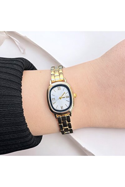 CLUPPOLOON Vintage Retro Women's Wristwatch with Roman Numerals