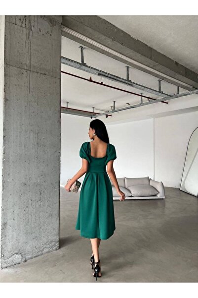 WoolnClyde Women Green Square Collar A-Line Fit Short Balloon Sleeves Pleated Midi Evening Dress