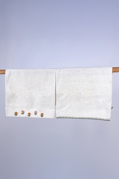 TEOHOMELİNENS كريم مطرز وإكرو |   عبوة من 2 منشفة لليدين والوجه |   100% قطن