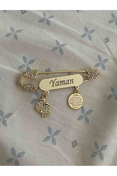 Serap Yılmaz Sahi Kaplama Isimli Beyaz Taşlı Bebek Yaka Iğnesi 5 Cm - 0497