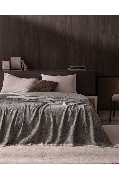 Madame Coco Alpagny Double Gray Blanket