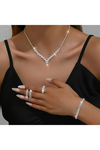 Stor Kolye, Küpe, Bilezik ve Yüzük Seti İle Bling Düğün Aksesuarlarına Sahip ...