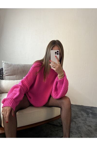 Ece Pulover de tricotaj cu croiala larga fucsia - maneca cu balon