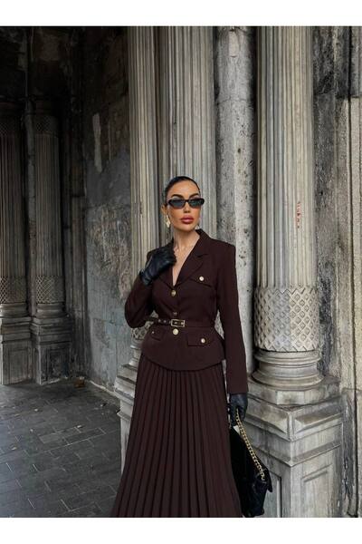 buqre's moda Premium Pleated Gold Buttoned Belted Jacket Skirt Set