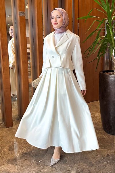 Ovn. Wally Ecru Jacket and Skirt Set