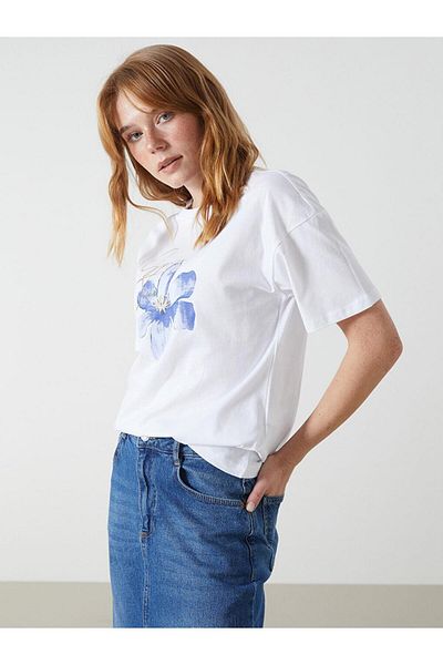 LC Waikiki Γυναικείο μπλουζάκι με στάμπα LCW Vision Crew Neck