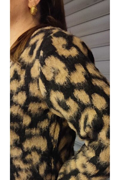 FEHUBLOOM Leopard Pattern Wool Blend Sweater