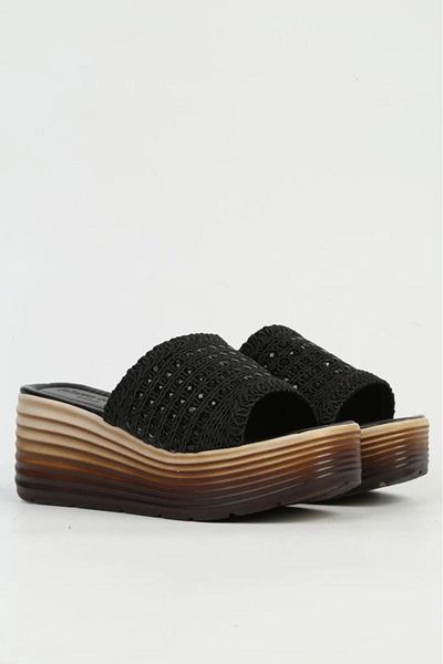 Pierre Cardin Women's Black Heeled Slippers Pc-54573