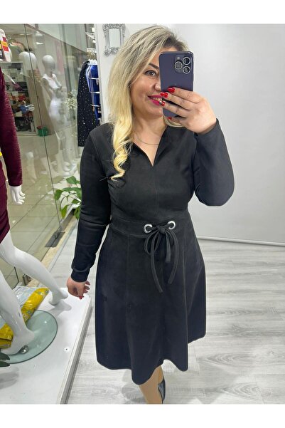SBUTİK Siyah Süet Kuş Gözlü Belden Bağlamalı Dikiş Özellikli Yaka Yırtmaçlı Elbise stp 25k2412
