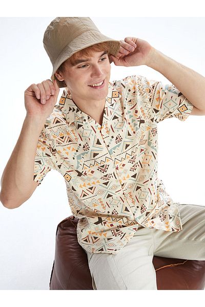 LC Waikiki Ανδρικό πουκάμισο XSIDE Regular Fit με κοντό μανίκι με σχέδιο ποπλίνα