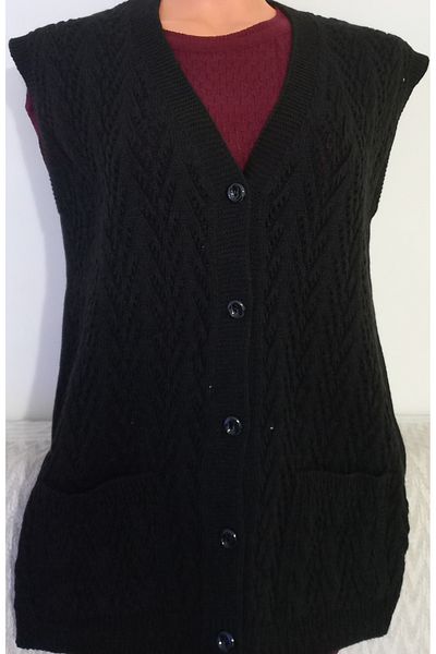 Anne سترة تريكو شتوية للأم من Er Clothing مع جيوب مزدوجة باللون الأسود (متوافقة مع L وXL)