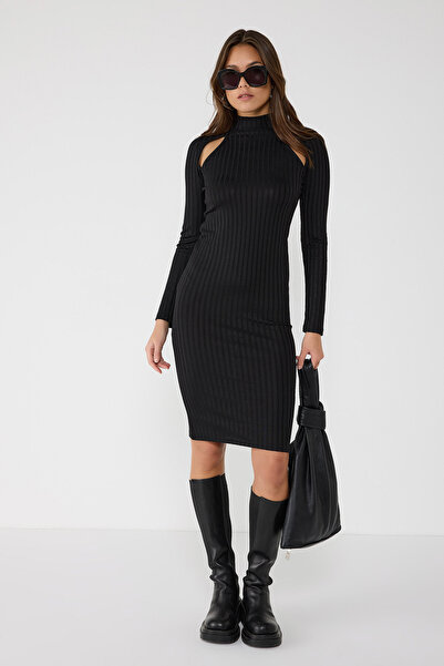 No Matter What Cut Out Detailed Midi Dress