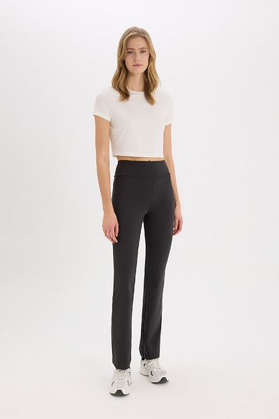 DeFacto DeFactoFit – Spanische Flare-Jogginghose B3988AX25SP