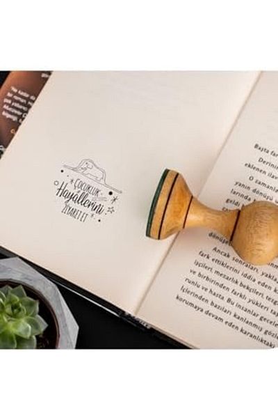 STOREMAX Prince Designed Wooden Cassette - Little Prince Prints Book Seal