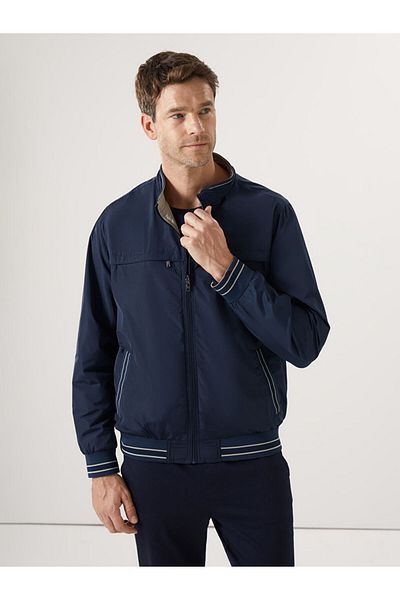 LC Waikiki Ανδρικό παλτό μεσαίου πάχους LCWAIKIKI Classic Standard Fit Stand-up Collar