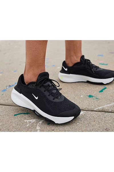 Nike W Versair Black Training Shoes