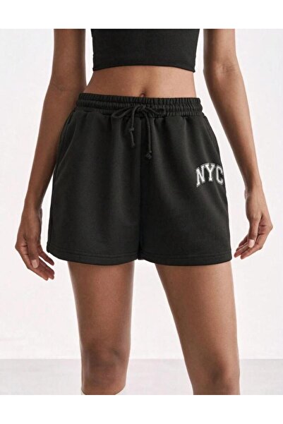 caddekombin Γυναικείο μαύρο σορτς με στάμπα Nyc με τσέπες και κορδόνι με κανο...