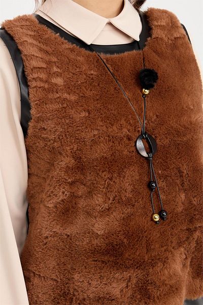 Esswaap Tan Tunic Suede Skirt with Necklace Plush Suede Detailed Set