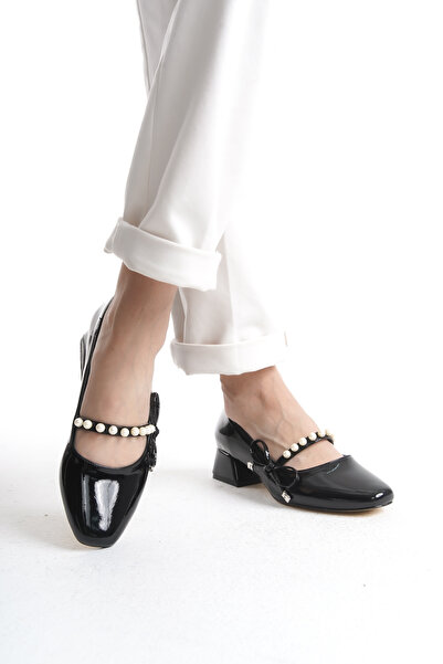 kapretta Pantofi de damă din piele neagră, lacuită, cu detaliu de perle
