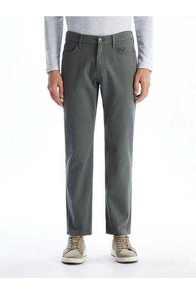 LC Waikiki Pantaloni Chino pentru bărbați din Gabardine de formă standard