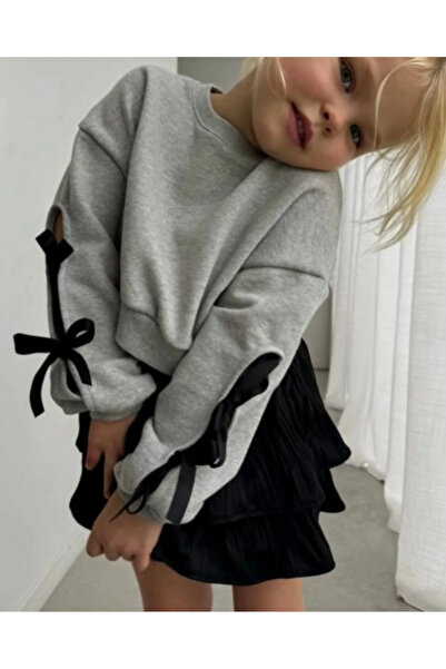 NoVibe Costum pentru fetiță cu mâneci cu panglică și fustă detaliată