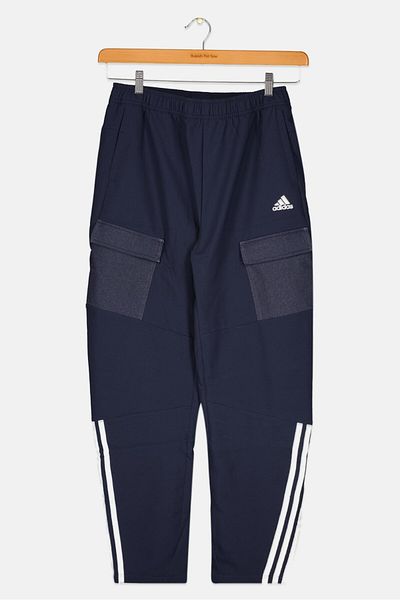 adidas بنطال كارجو رياضي مناسب للأنشطة الخارجية للأولاد، أزرق داكن