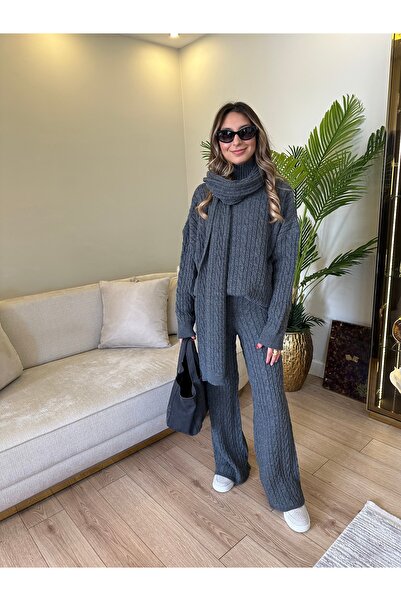 Butik Atkılı Antrasit Triko Takım