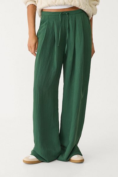 Stradivarius Flowing textured trousers with darts
