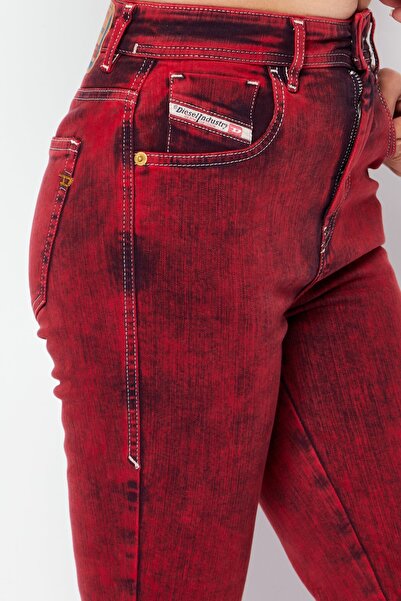 Diesel Women D-Slandy Skinny Fit Washes Stretchable Jeans, Red