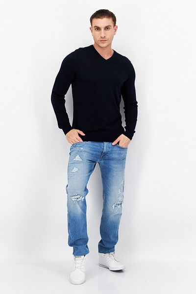 Lyle & Scott Men V-neck Brand Logo Long Sleeves Sweatshirt, Dark Navy