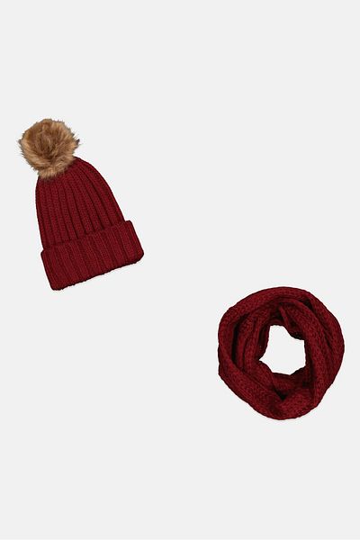 Rampage Women 2 Piece Knitted Scarf And Beanie Set, Maroon
