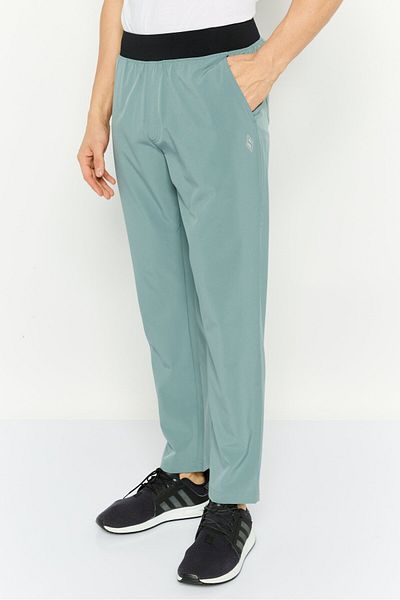 SKECHERS Men Sportswear Fit Brand Logo Outdoor Pants, Slate Grey