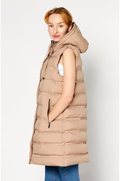 Bcbgeneration Women Plain Puffer Vest, Latte