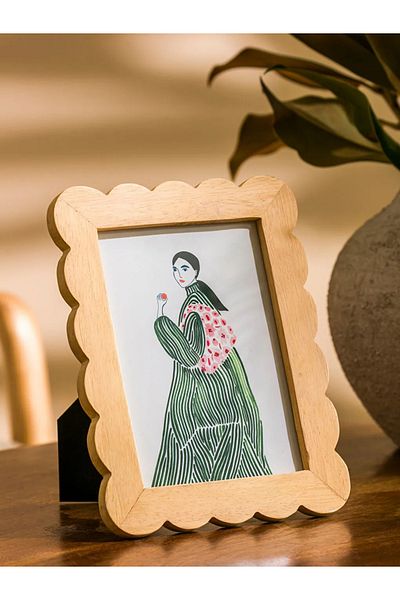 LC Waikiki Lcw Brown Wooden Stand Photo Frame 23 cm