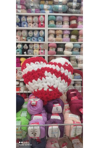 Kevser nur tuhafiye Puffy Heart Pillow