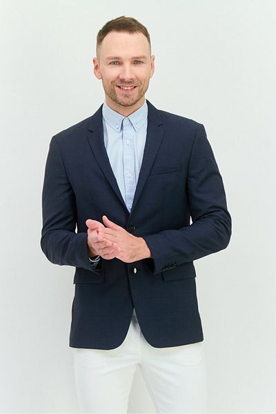 Calvin Klein Men Fitted Solid Formal Blazer, Navy Bluie