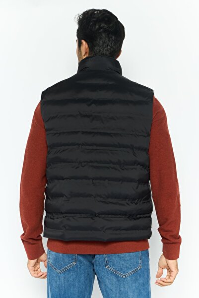 Michael Kors Men Quilted Puffer Jacket Vest, Black