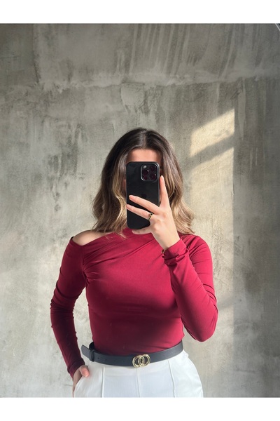 BNK Shop بلوزة نسائية غير متماثلة بكتف منخفض، أنيقة وعصرية