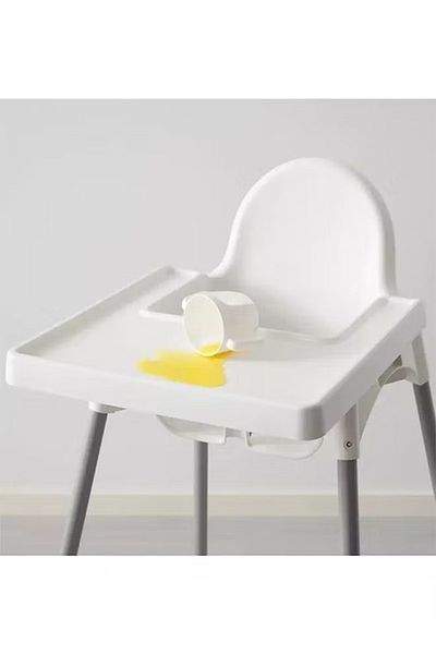 Cady One Adjustable baby dining chair with tray and safety belt