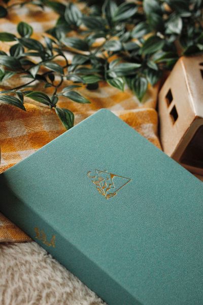 Nova Crafts Secret Mountain Garden Water Green Linen (Canvas) Notebook