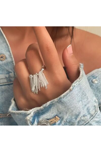 Dgt Luxury خاتم تريند مع سلسلة شرابة