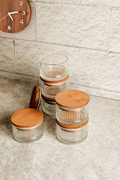ZURİ DESİGN Set of 6 Wooden Glass Storage Containers with Vacuum Lid, 225 ml – for Breakfast and Multi-Purpose Use