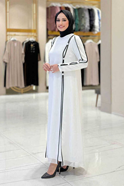 Bym Fashion Φόρεμα με λεπτομέρεια με κουμπιά εκρού-μαύρο 3919