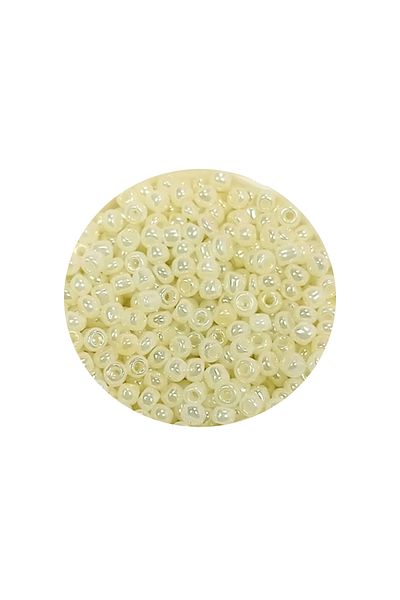 STUMBANNG Bulk glass sand beads (11/0) 2 mm - 20 grams - cream - bnc012