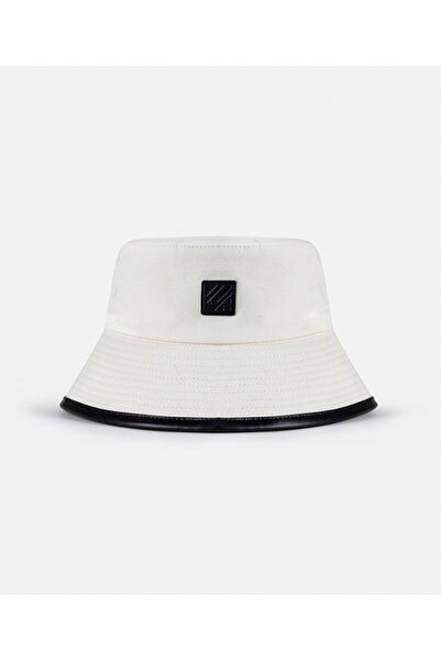 İpekyol Kontrast biyeli bucket şapka