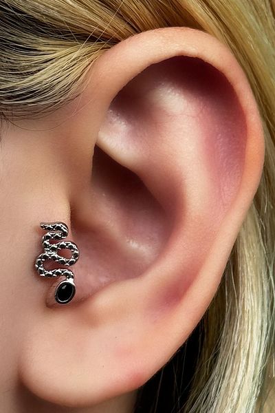 TAKIŞTIR Silver Color Snake Figured Stone Detailed Surgical Steel Tragus/Cartilage Earring/Piercing (Single)
