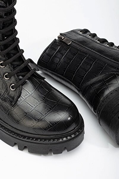 Budi Black Crocodile Lace-Up Zippered Casual Women's Boots